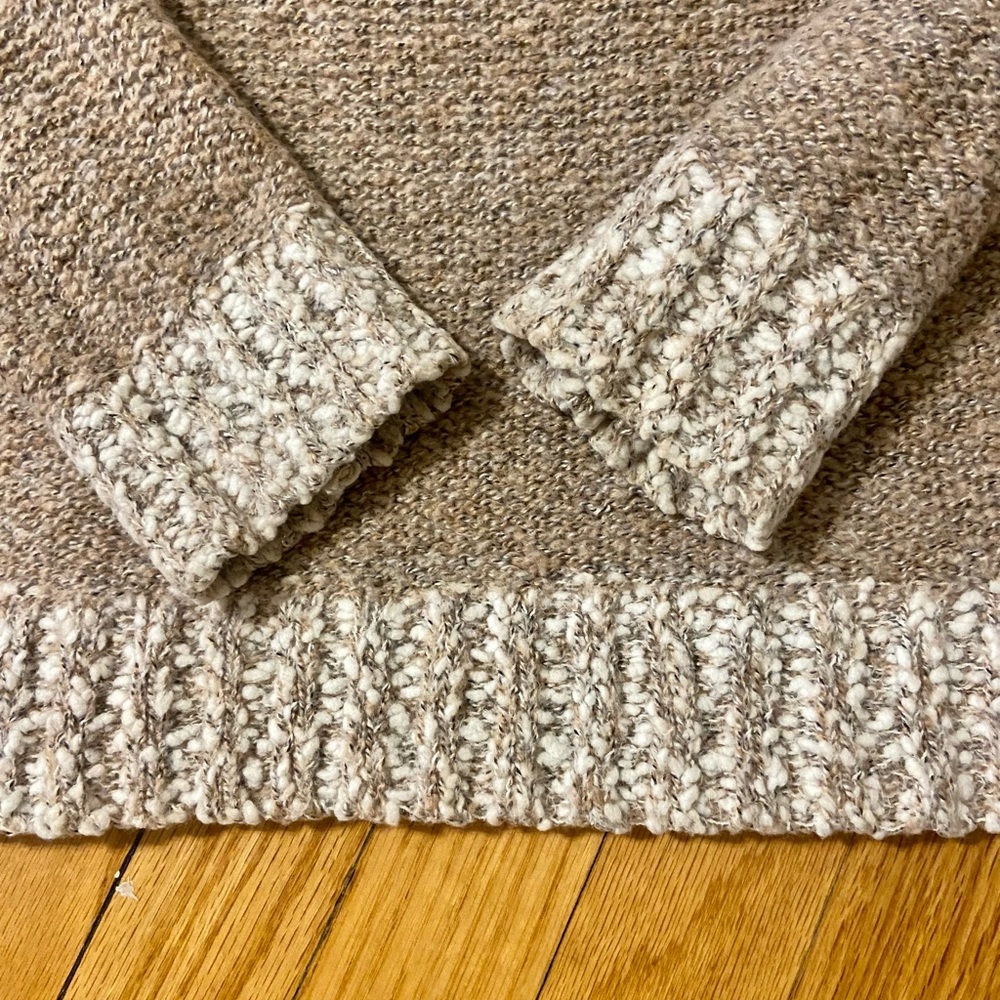 Textured Sweater - Picture 4 of 7